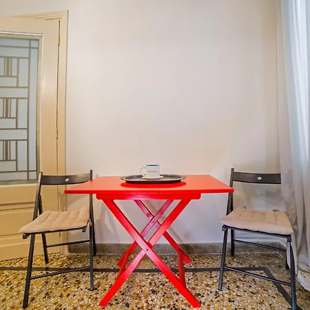 Downtown Quiet On A Pedestrian Street Apartment Athens